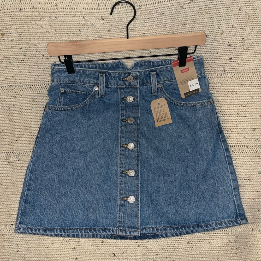 Levi's® Women's Notch Mini A-Line Skirt - Light Indigo Stonewash